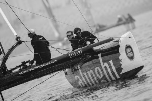 На гонках Extreme Sailing Series появился ветер